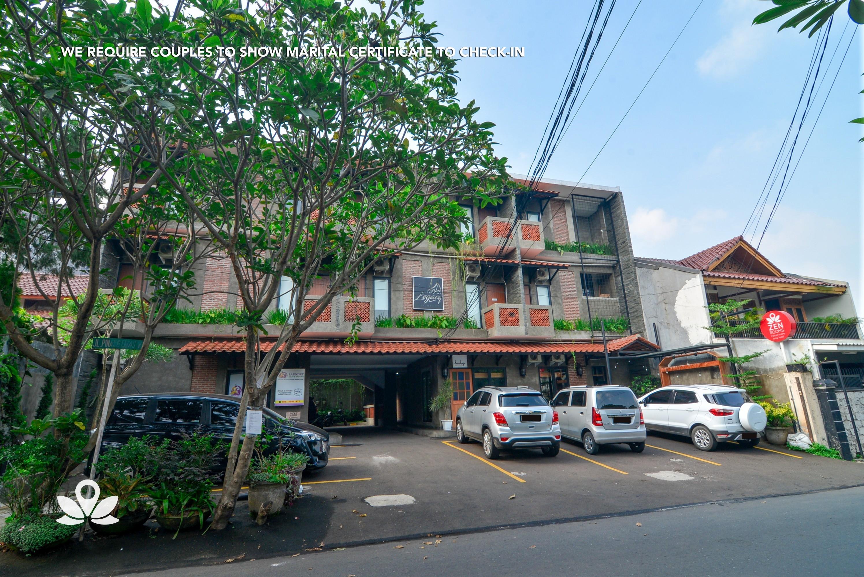 Legacy Residence Syariah Giacarta Esterno foto