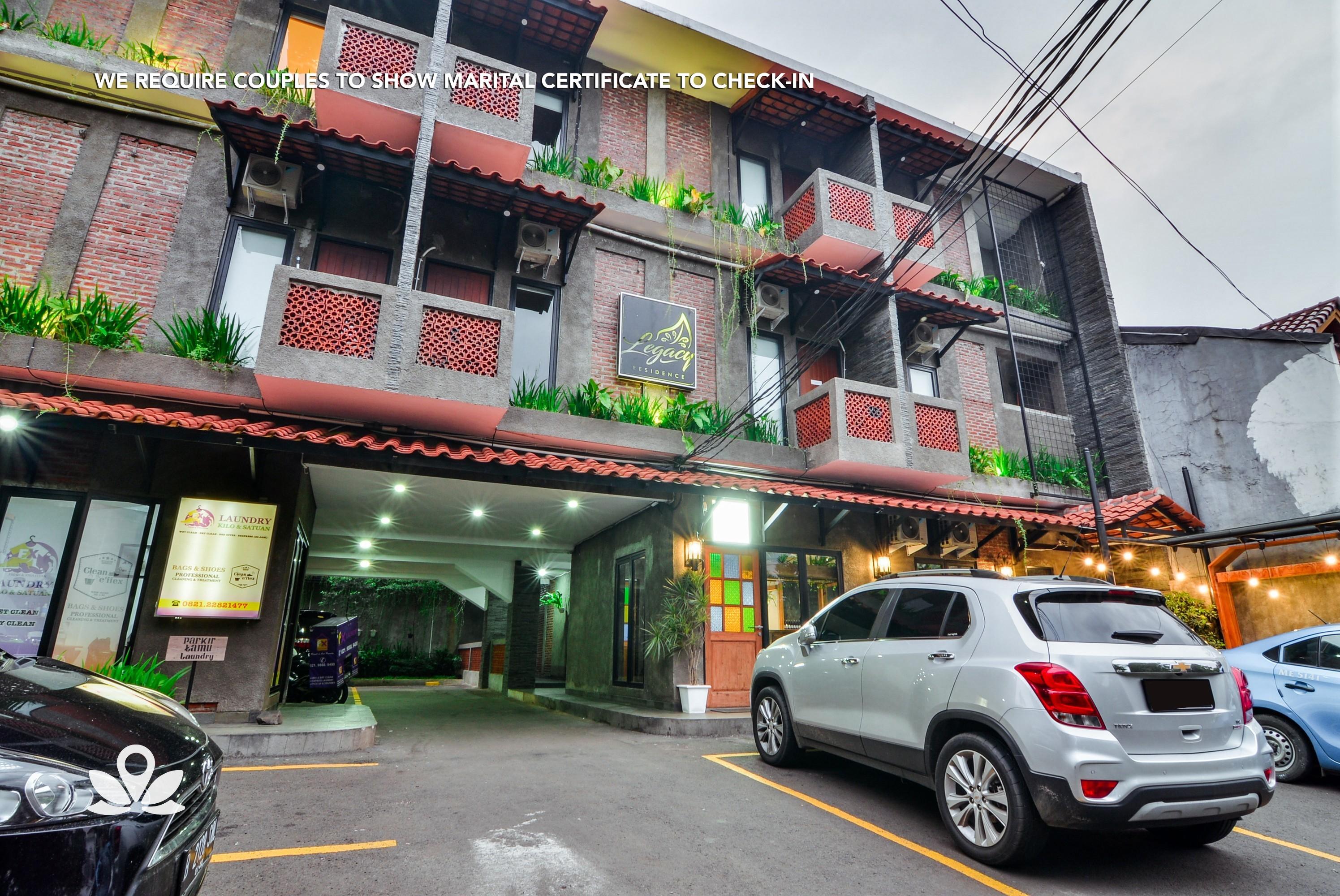 Legacy Residence Syariah Giacarta Esterno foto